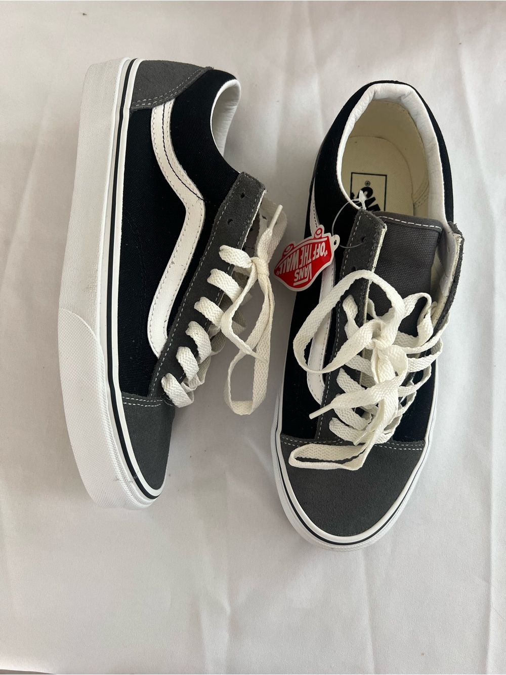 Vans Black and White Low-Top Skate Shoes - Picture 3 of 9